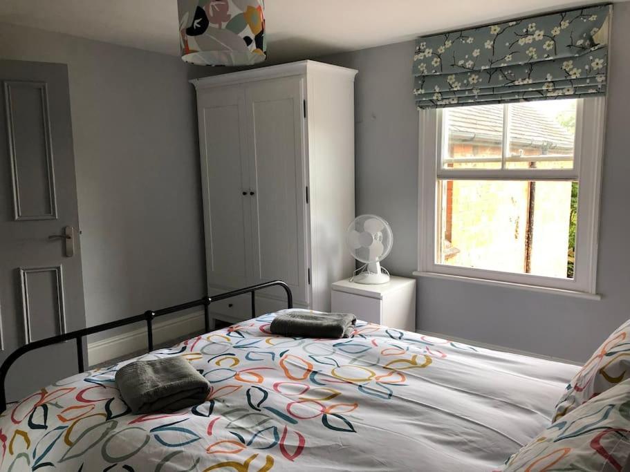 Luxury 6 Bedroom Retreat In Upon Avon * Stratford-upon-Avon