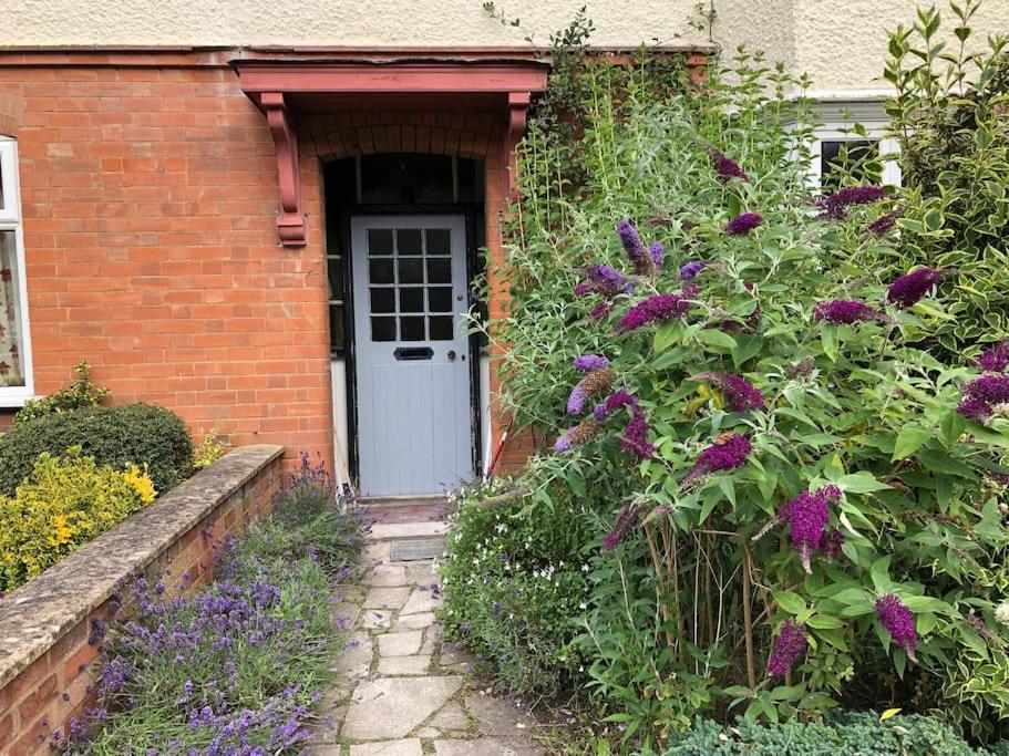 Villa Luxury 6 Bedroom Retreat In Upon Avon *